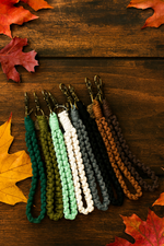Load image into Gallery viewer, Home &amp; Garden Show: Macrame Keychain Workshop
